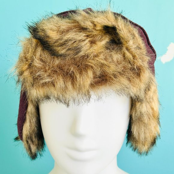 GAP faux fur trapper hat (size S/M) - Picture 3 of 8